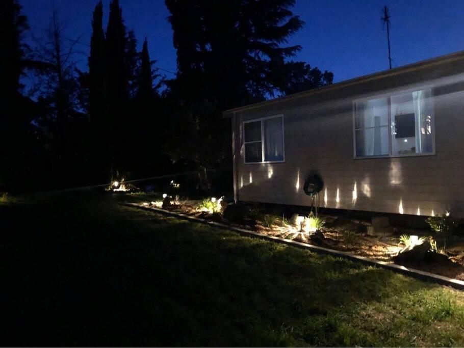 Apartment Hidden Pines - Close To Une/schools, Parkland View *